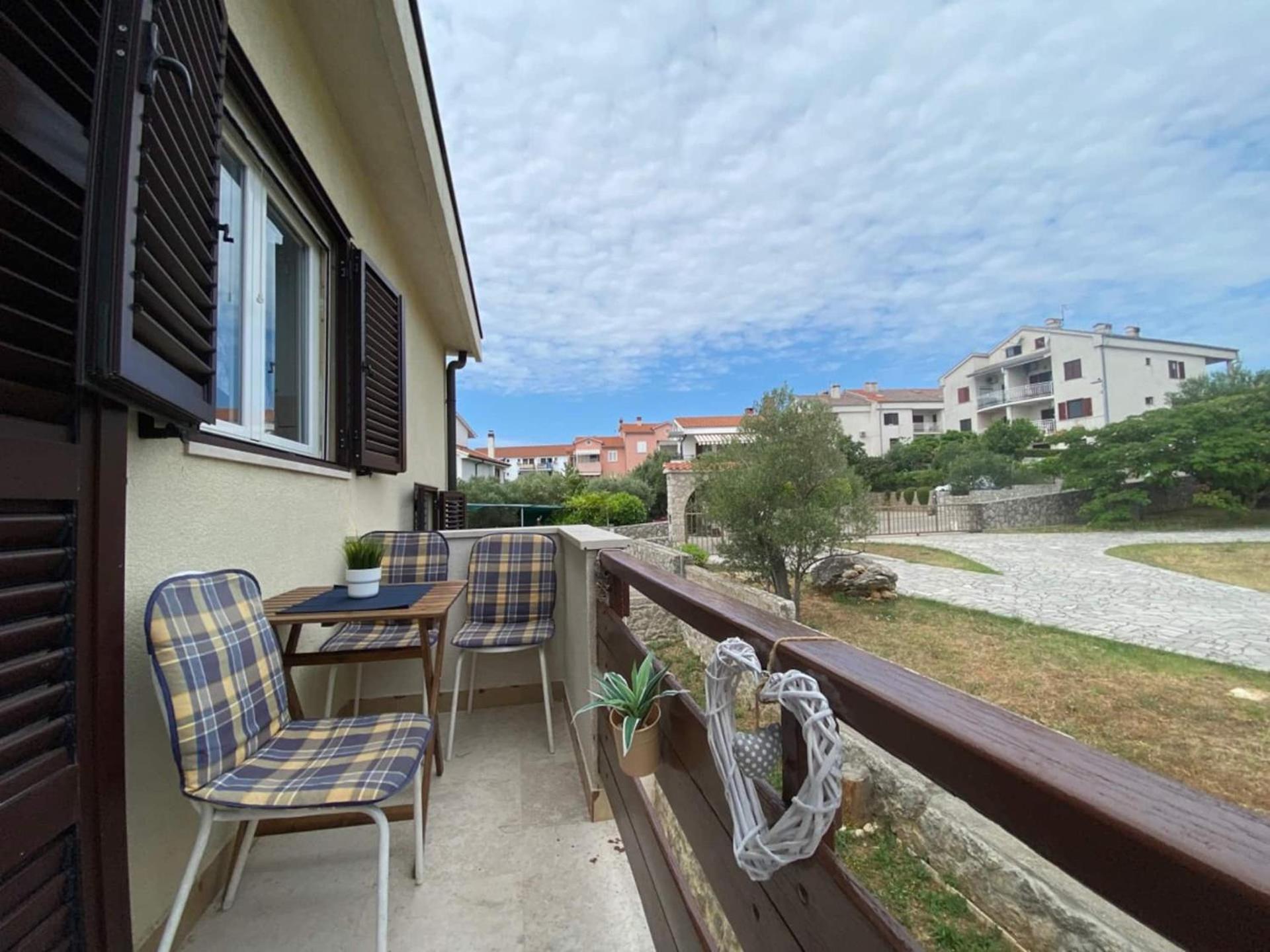 Apartments Xenia Krk Krk Town Luaran gambar